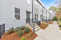 Building Photo - 517 Motivation Cir NW