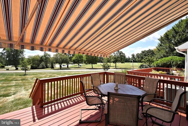 Building Photo - 201 Beacon Ct