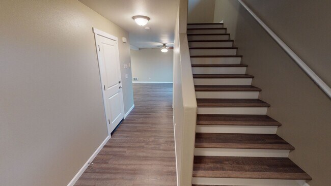 Building Photo - Navy Yard City 3 Bedroom Available for Ren...