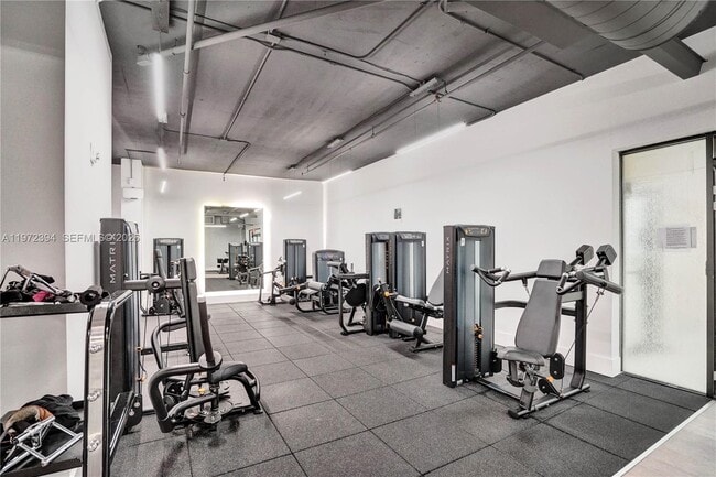 Building Photo - 1865 Brickell Ave