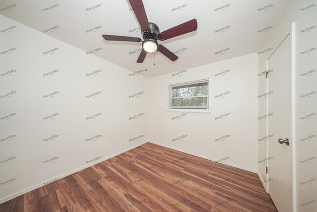 Building Photo - 3101 Dentwood Terrace