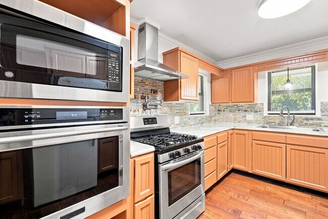 Building Photo - 8899 East 171st St S