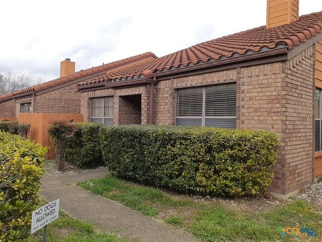 Primary Photo - 1133 Ashby St