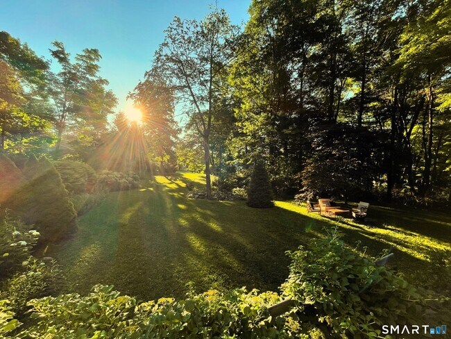 Building Photo - 68 Hopkins Rd