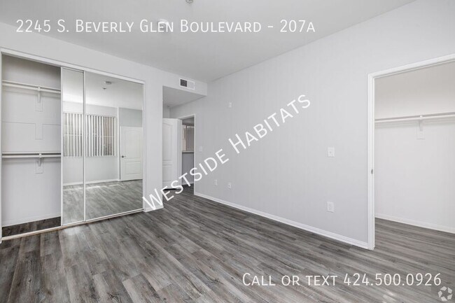 Building Photo - 2245 S Beverly Glen Blvd