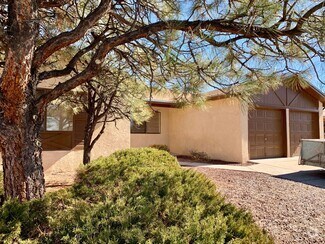 Building Photo - Heritage Hills 3 Bedroom