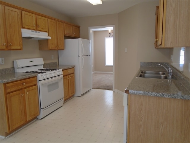 Building Photo - 7883 Mulberry Way