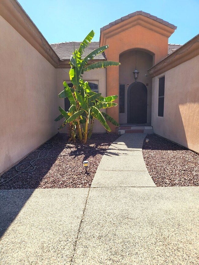Building Photo - COMING SOON...BEAUTIFUL HOME ON HUGE LOT!