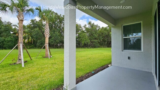 Building Photo - OUTSTANDING SUMMERWOODS -PARRISH 3 BEDROOM...