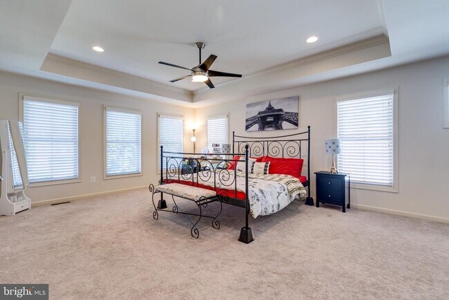 Building Photo - 23582 Prosperity Ridge Pl