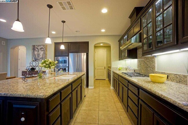 Building Photo - 3200 Spicewood Ln