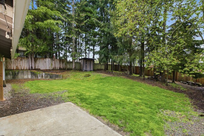 Building Photo - South Hill Puyallup 3 bed/2bth Home