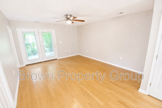 Building Photo - 303 Hinsdale Ave