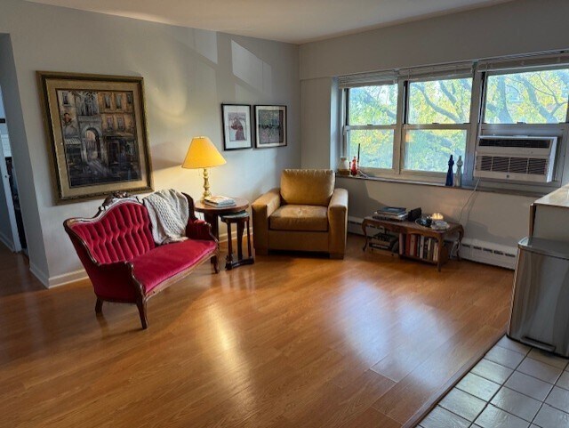 Building Photo - 4950 N Marine Dr