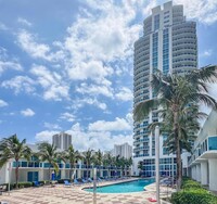 Building Photo - 1945 S Ocean Dr