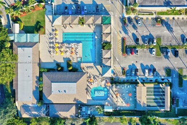 Building Photo - 1604 Abaco Dr