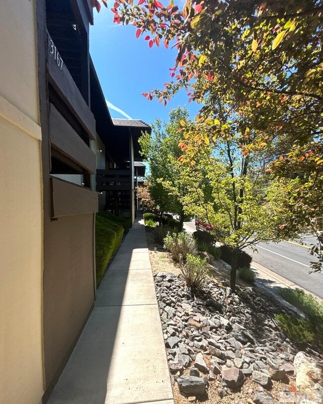 Building Photo - 3167 Cashill Blvd