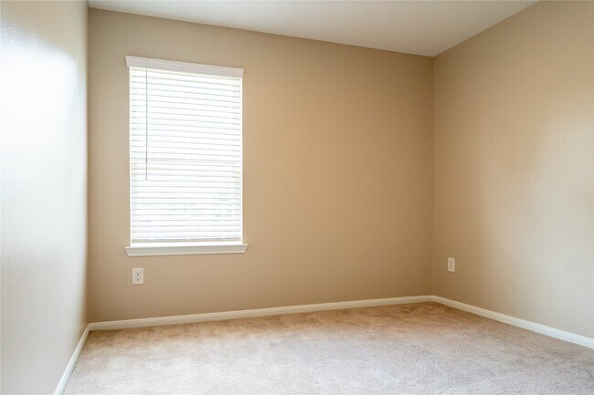 Building Photo - 11735 Armadale Dr
