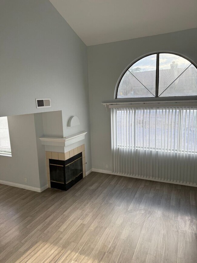 Building Photo - Charming 4BR House in Las Vegas