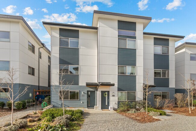 Building Photo - 4244 S Greenbelt Station Dr