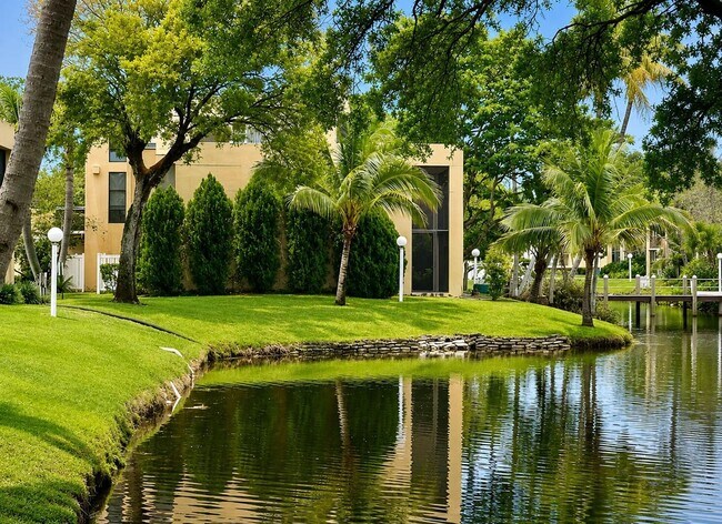 Building Photo - 2910 SW 87th Terrace