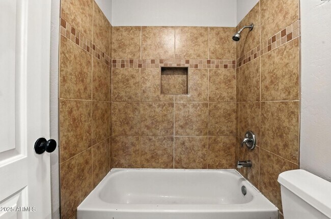 Building Photo - 8055 E Thomas Rd