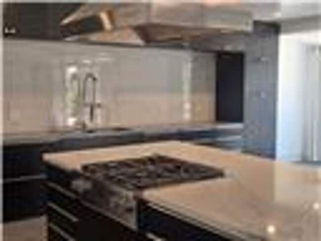 Building Photo - Newly Updated Corona Home