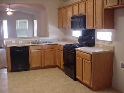 Building Photo - 5077 Hartson