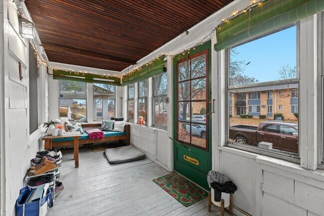 Building Photo - 575 E Lewiston Ave