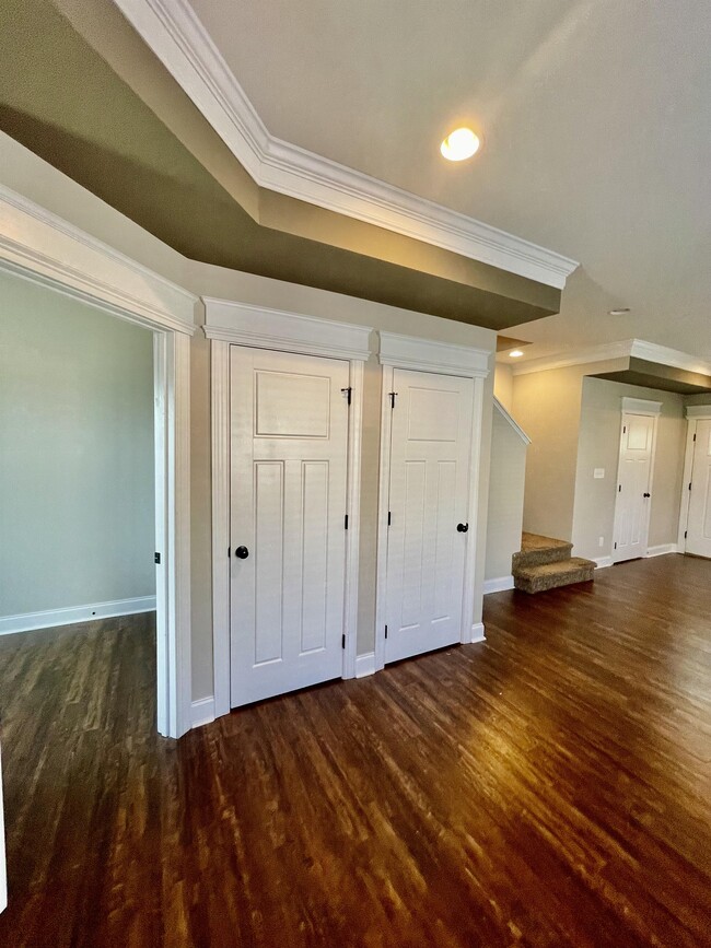 Building Photo - 211 Capstone Dr