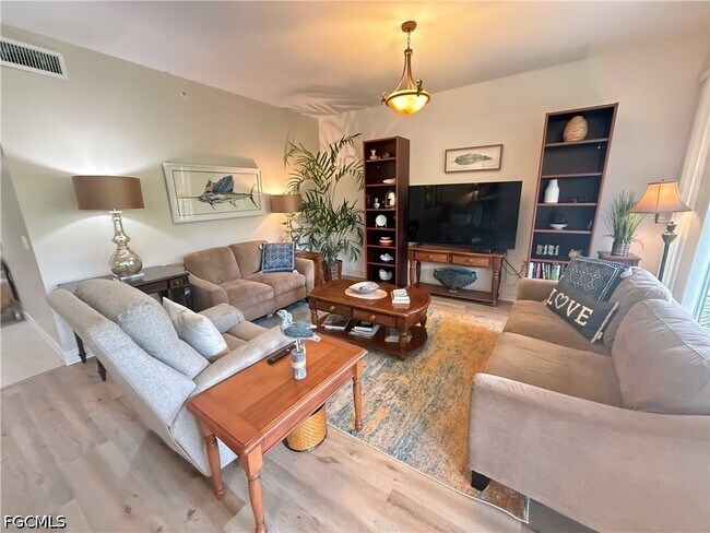 Building Photo - 10540 Amiata Way