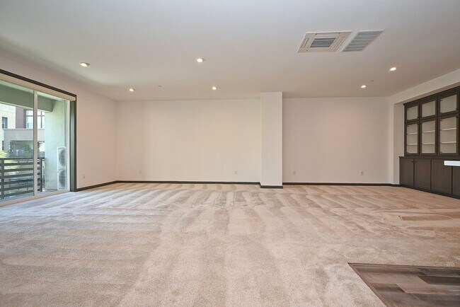 Building Photo - $5,190 - GORGEOUS FOUR BEDROOM HOME IN THE...