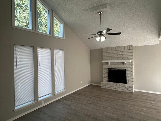 Building Photo - 536 W 147th St