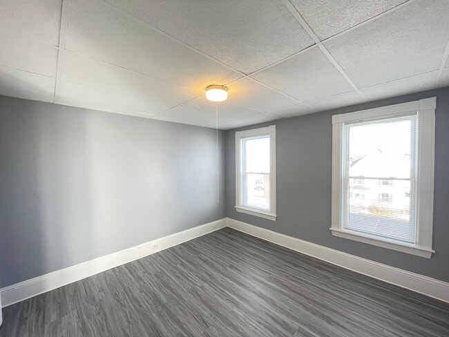Building Photo - 301 Amory St