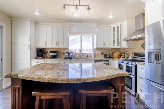 Building Photo - 3770 Dunbarton Way