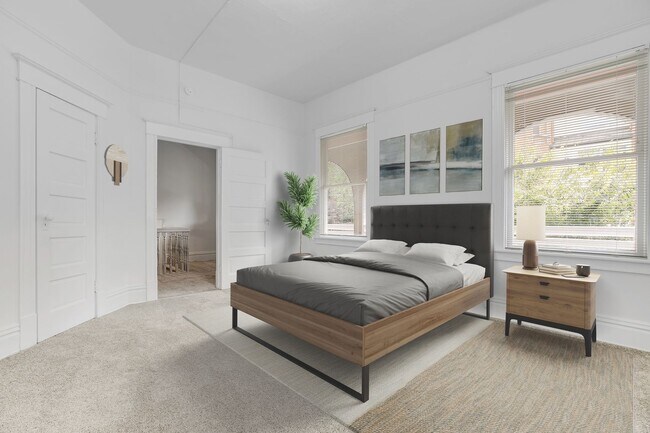 Building Photo - Charming Goose Hollow Home, Big, Spacious, and Bright!