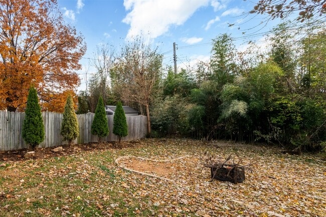 Building Photo - 7716 Lovella Ave