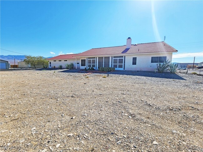 Building Photo - 3260 Helicopter Ave