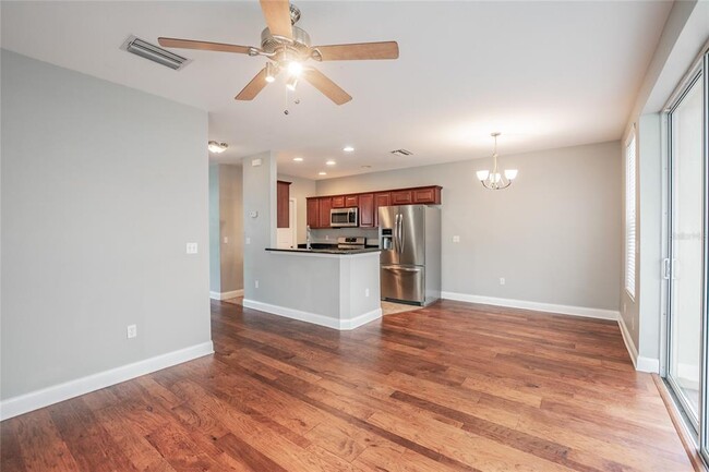 Building Photo - 9917 Brompton Dr