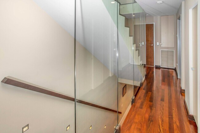 Building Photo - Experience La Jolla Living: Contemporary 3...