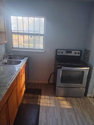 Building Photo - 3010 Modree Ave