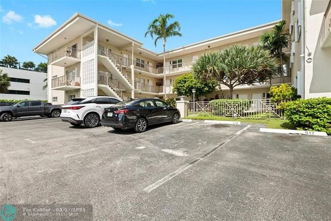 Building Photo - 2600 S Ocean Dr