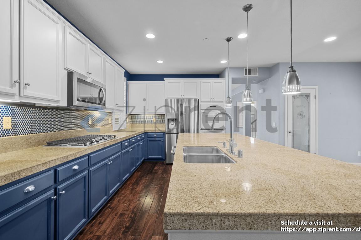 Building Photo - 630 Chardonnay Pl