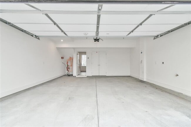 Building Photo - 490 Harmony Ter NW