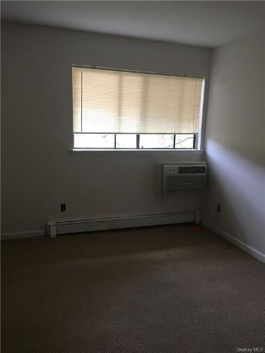 Building Photo - 2 Granada Crescent