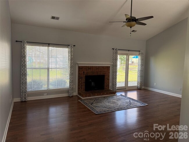 Building Photo - 8539 Albury Walk Ln