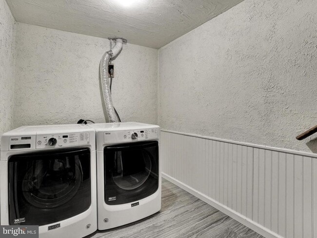 Building Photo - 94 Blueridge Ct