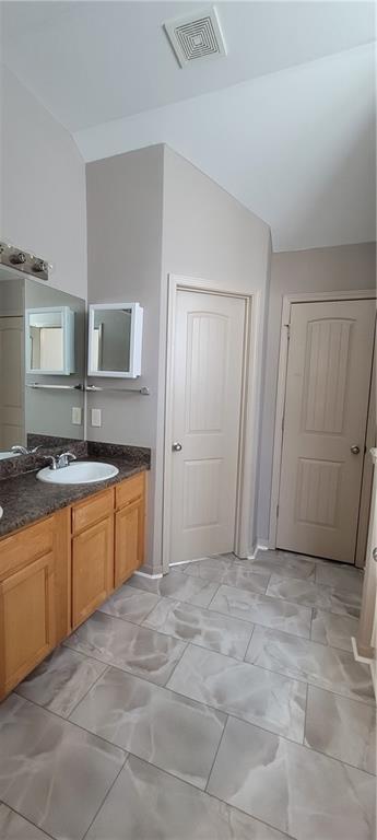 Building Photo - 99 Sandberg Way