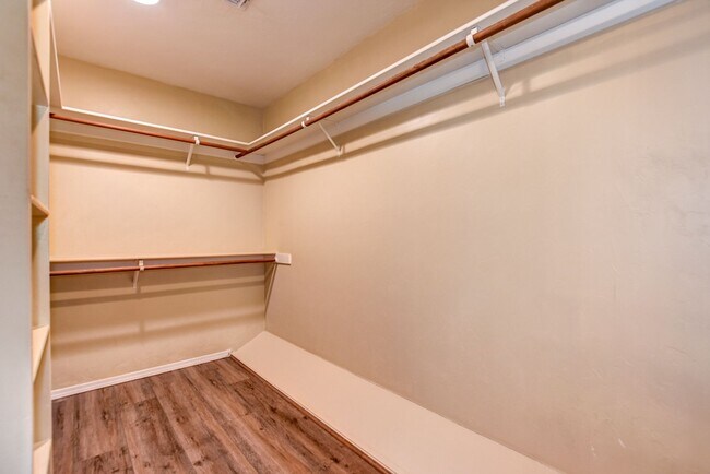 Building Photo - 8381 E Hopi Cir