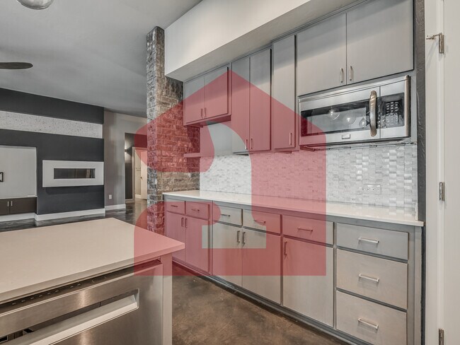 Building Photo - 17413 Melville Ln